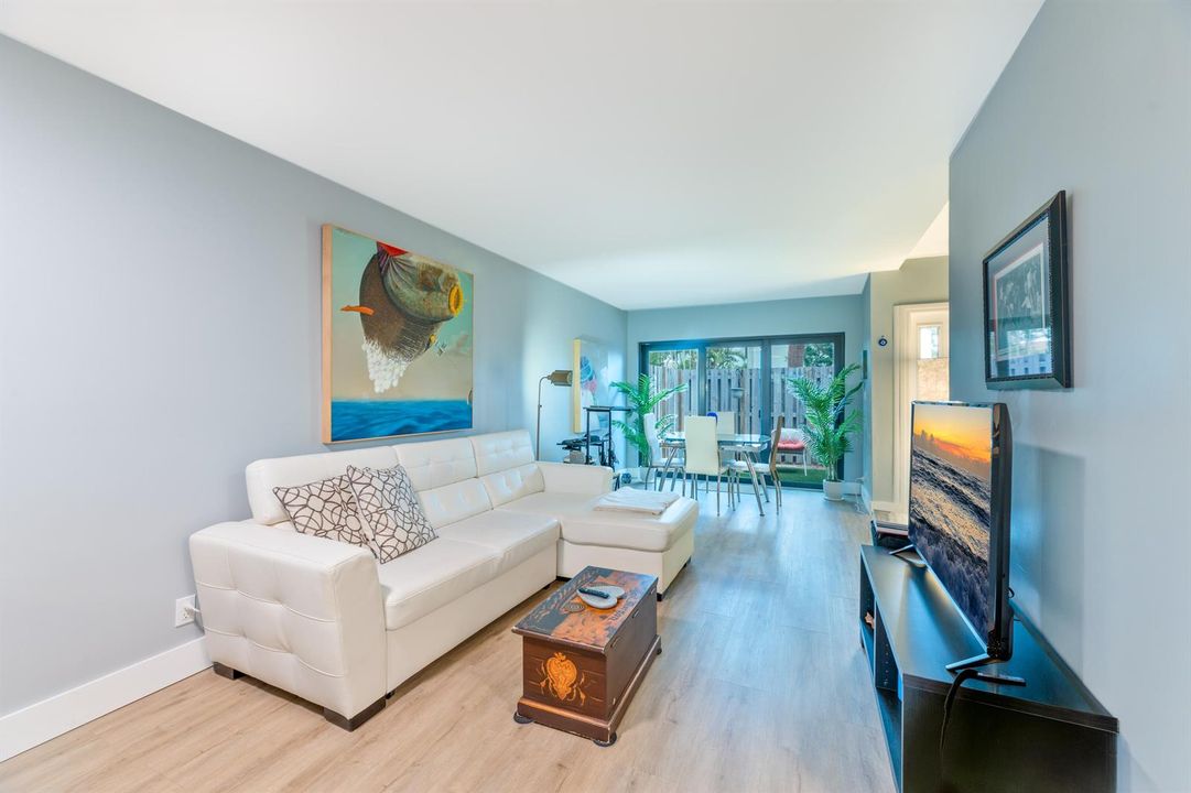 20260615 - 308 City View Drive - MR-8
