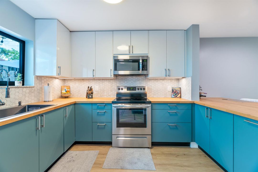 20260615 - 308 City View Drive - MR-12