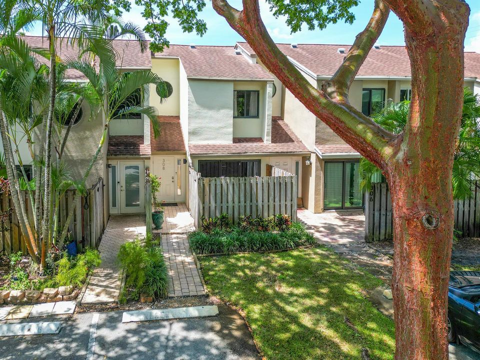20260615 - 308 City View Drive - MR-34