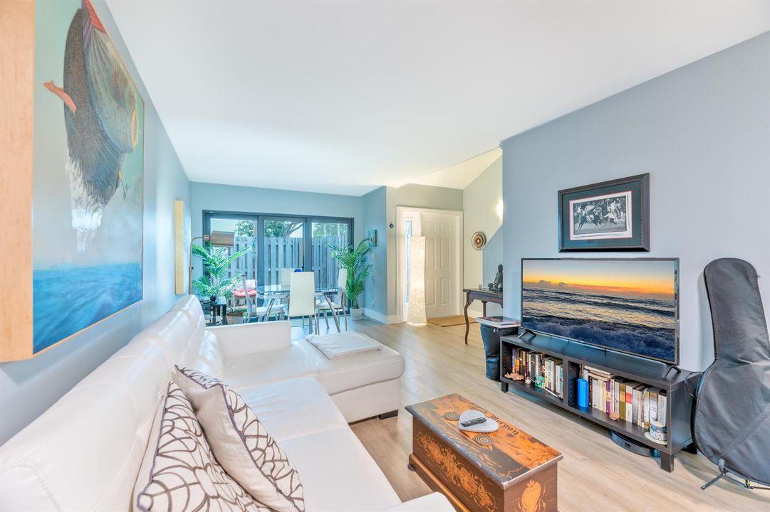 20260615 - 308 City View Drive - MR-9
