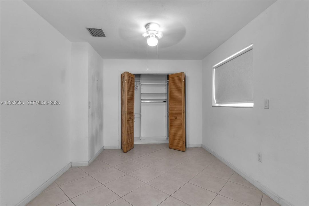 На продажу: $699,900 (3 спален, 2 ванн, 1696 Квадратных фут)