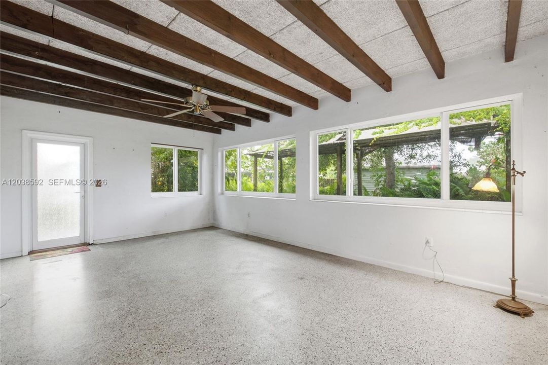 For Sale: $475,000 (3 beds, 2 baths, 1806 Square Feet)