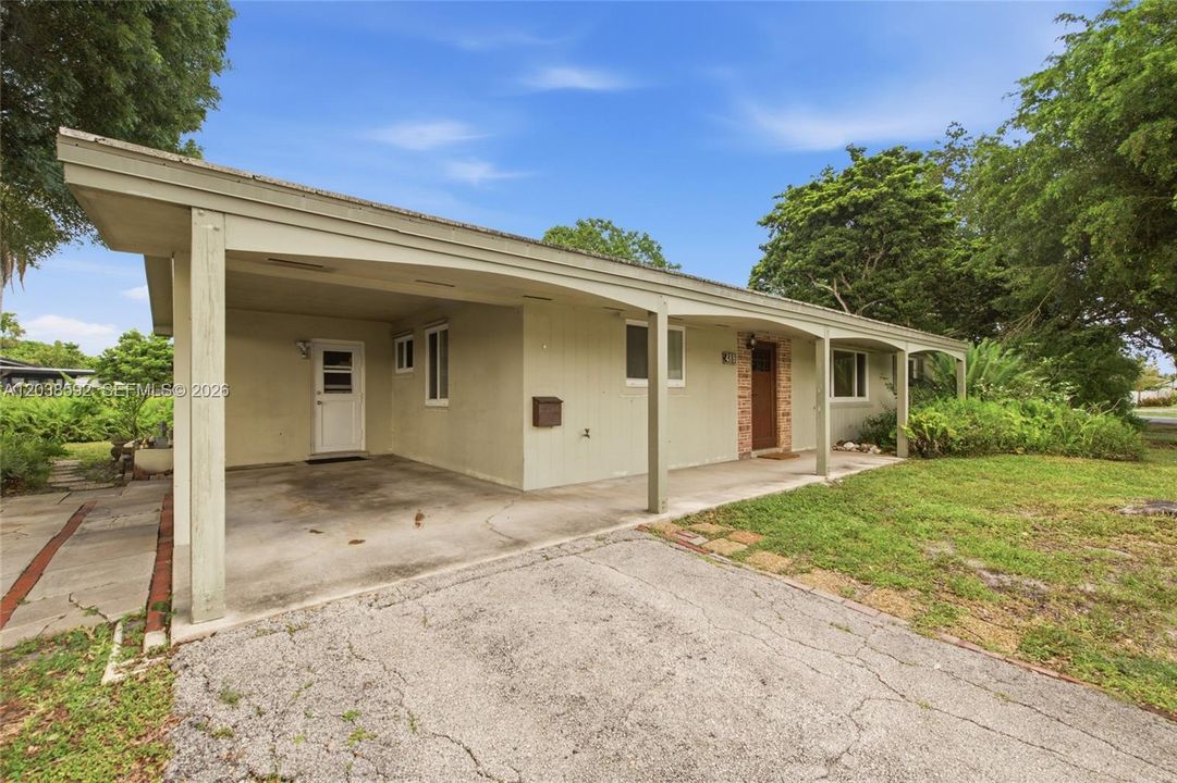 For Sale: $475,000 (3 beds, 2 baths, 1806 Square Feet)