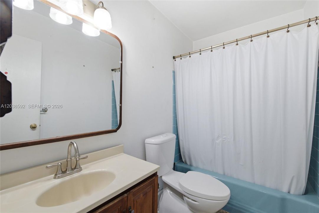 For Sale: $475,000 (3 beds, 2 baths, 1806 Square Feet)