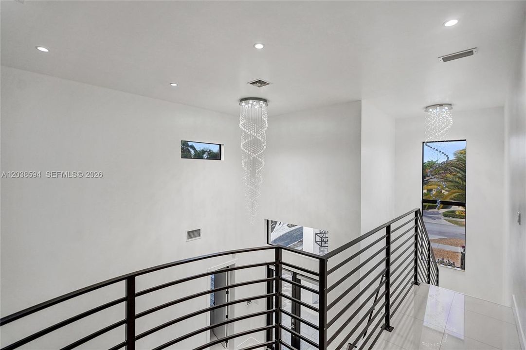 For Sale: $1,499,000 (5 beds, 4 baths, 3529 Square Feet)