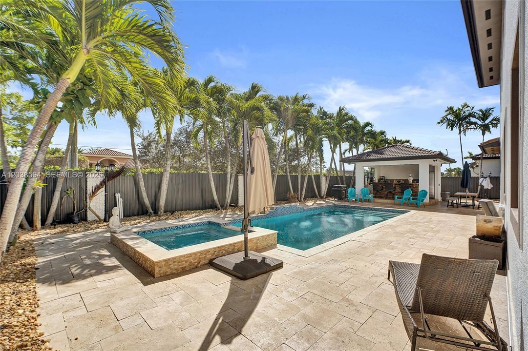 For Sale: $1,499,000 (5 beds, 4 baths, 3529 Square Feet)