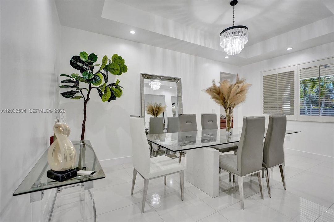 For Sale: $1,499,000 (5 beds, 4 baths, 3529 Square Feet)