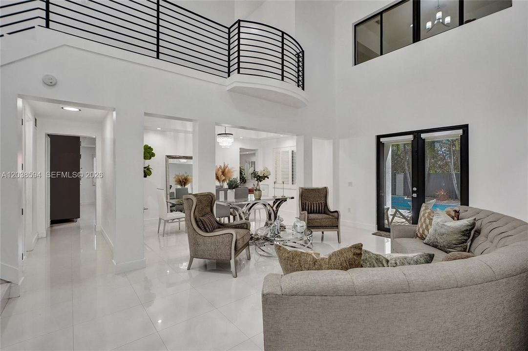 For Sale: $1,499,000 (5 beds, 4 baths, 3529 Square Feet)