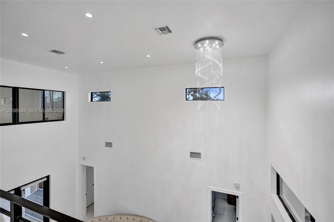 For Sale: $1,499,000 (5 beds, 4 baths, 3529 Square Feet)
