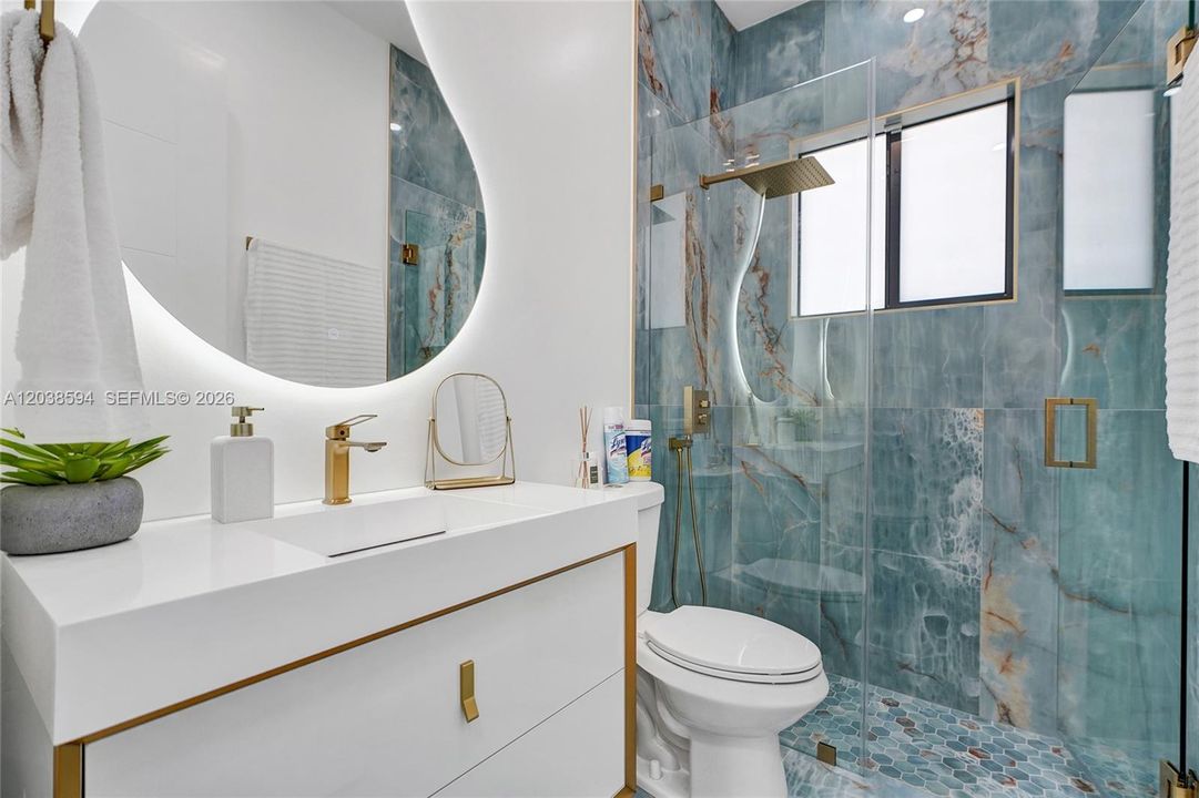 For Sale: $1,499,000 (5 beds, 4 baths, 3529 Square Feet)
