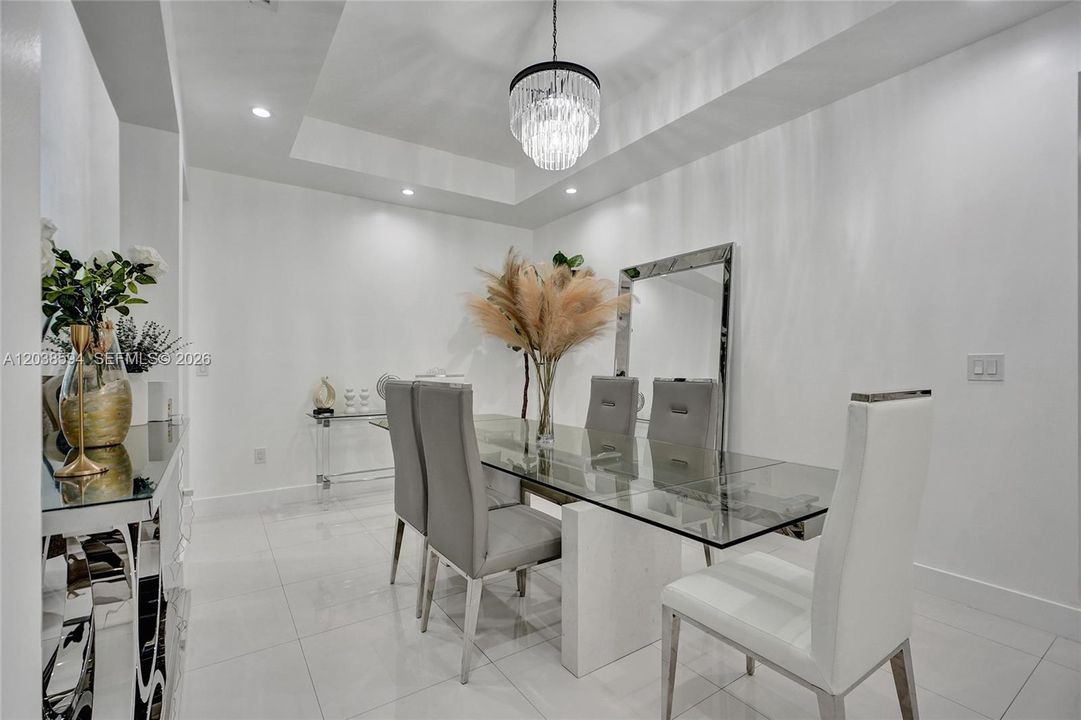 For Sale: $1,499,000 (5 beds, 4 baths, 3529 Square Feet)