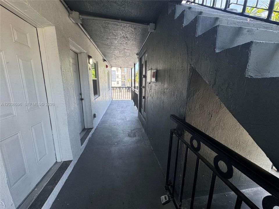 В аренду: $1,950 (2 спален, 1 ванн, 1600 Квадратных фут)