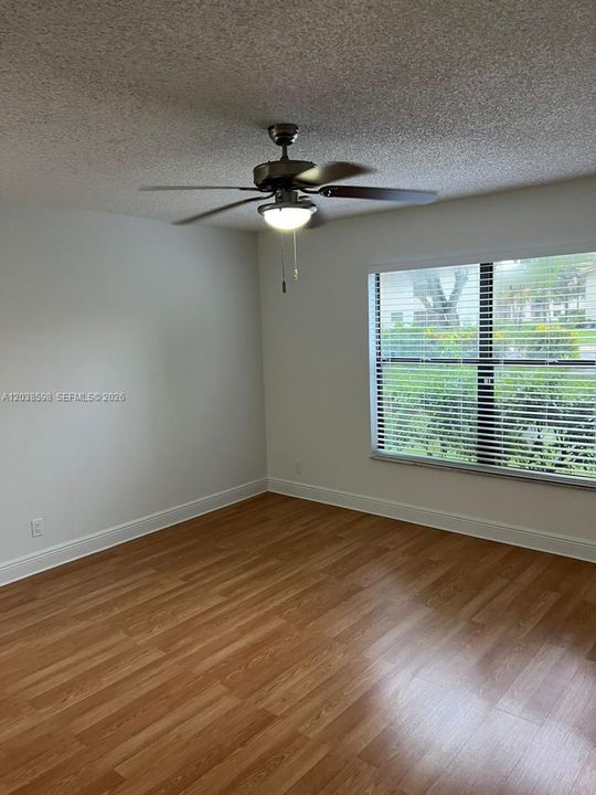 В аренду: $2,250 (3 спален, 2 ванн, 1156 Квадратных фут)