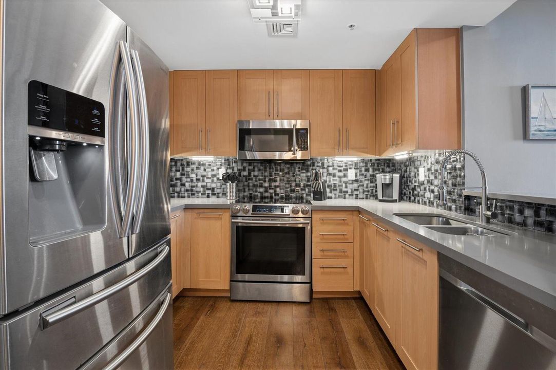 05-Steiner-511 SE 5th Ave #2110-8