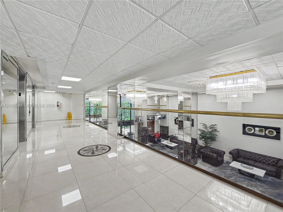 For Sale: $360,000 (2 beds, 2 baths, 1294 Square Feet)