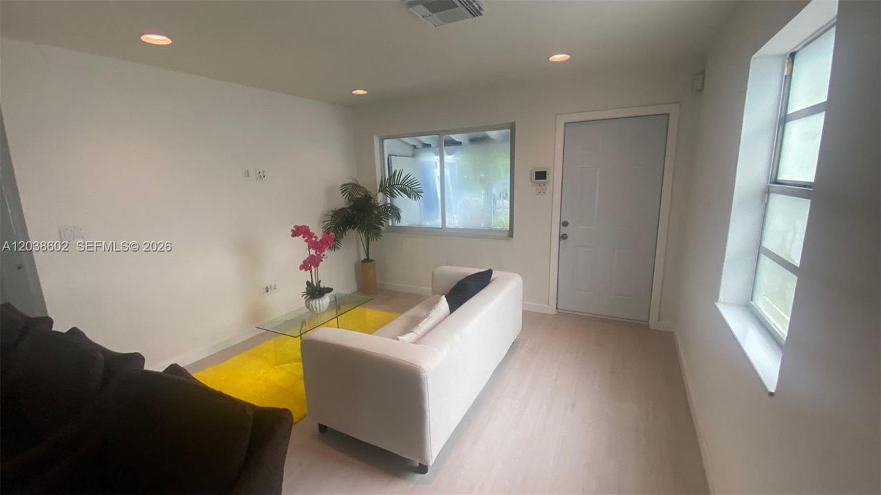 For Sale: $599,000 (3 beds, 2 baths, 1770 Square Feet)