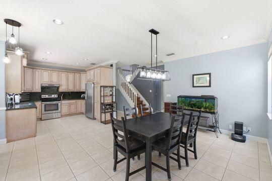 Family/Kitchen