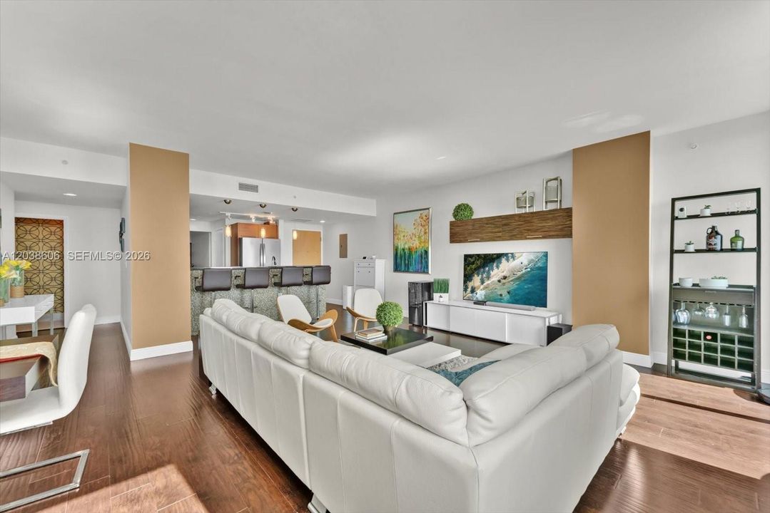 For Sale: $763,400 (2 beds, 2 baths, 1590 Square Feet)