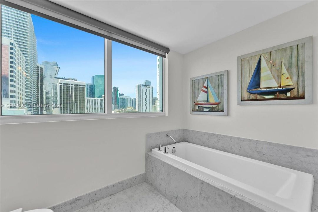 For Sale: $763,400 (2 beds, 2 baths, 1590 Square Feet)