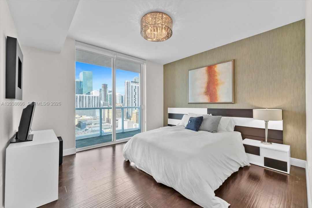 For Sale: $763,400 (2 beds, 2 baths, 1590 Square Feet)