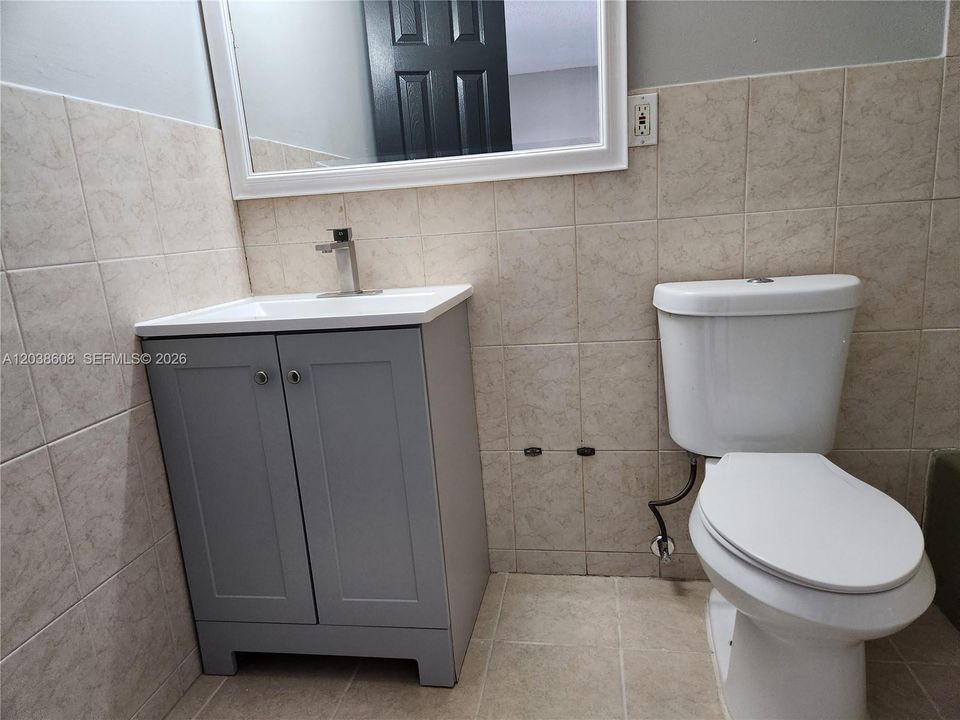 В аренду: $1,750 (1 спален, 1 ванн, 600 Квадратных фут)