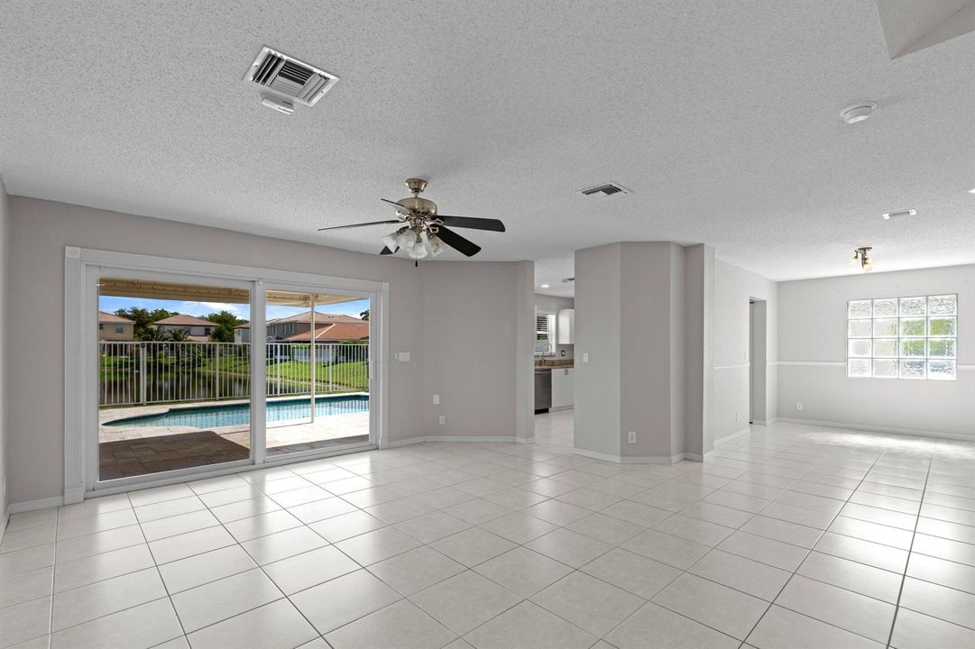 3961 Crescent Creek Place - Living-Dinin