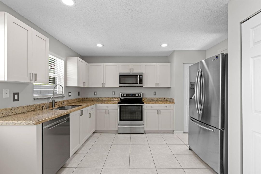3961 Crescent Creek Place - Kitchen 2
