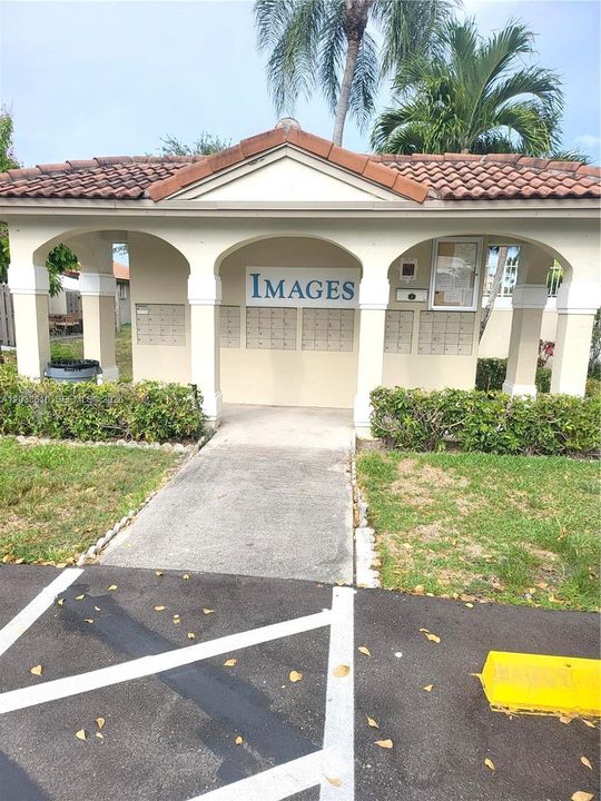 For Sale: $449,950 (3 beds, 2 baths, 1635 Square Feet)