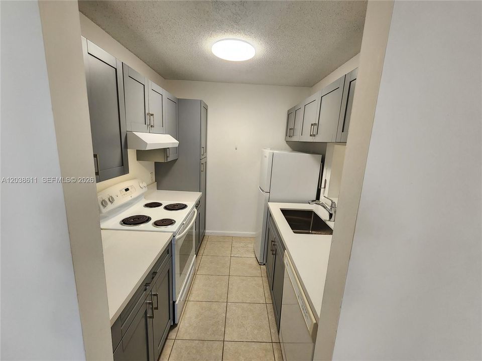For Rent: $1,650 (1 beds, 1 baths, 620 Square Feet)