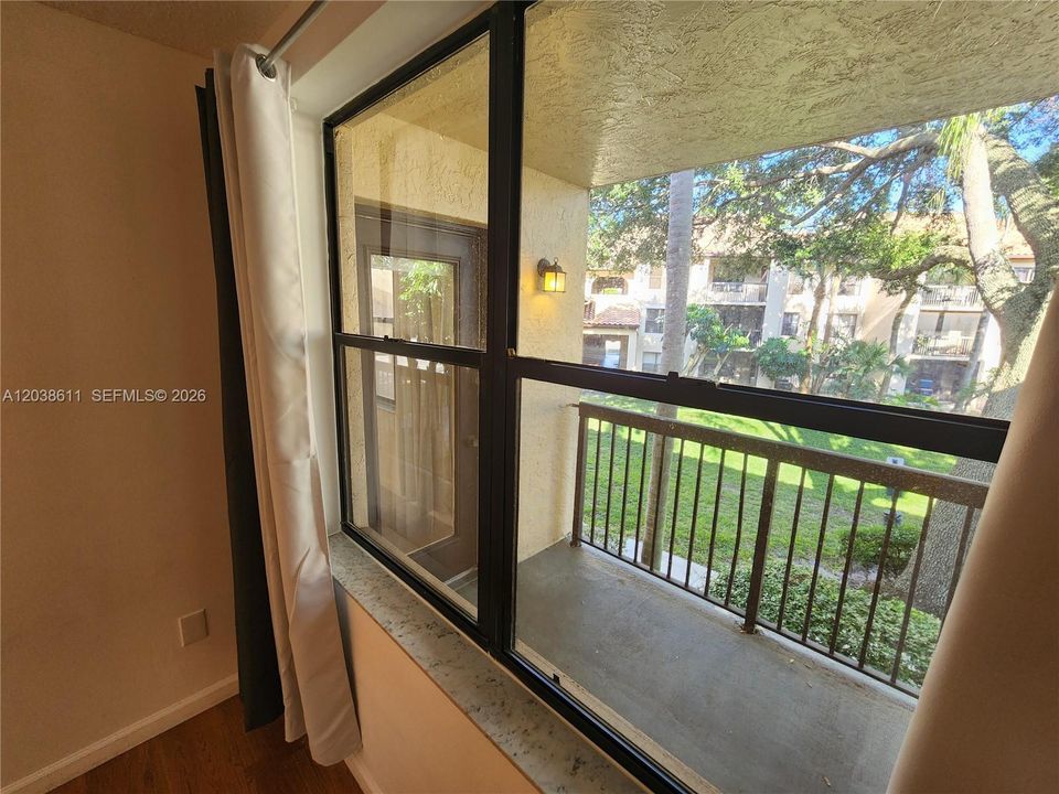For Rent: $1,650 (1 beds, 1 baths, 620 Square Feet)