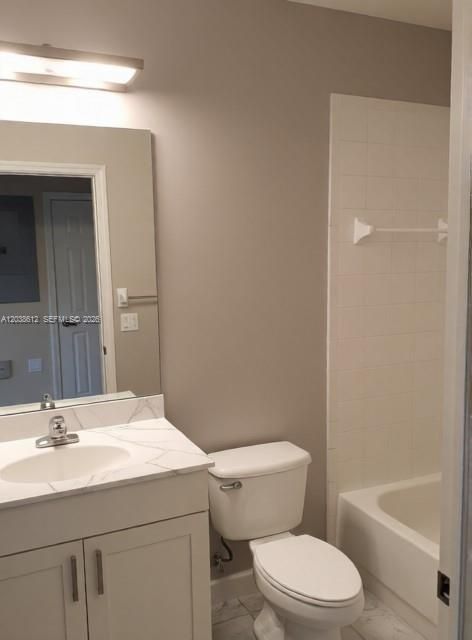 В аренду: $2,200 (2 спален, 2 ванн, 1 Квадратных фут)