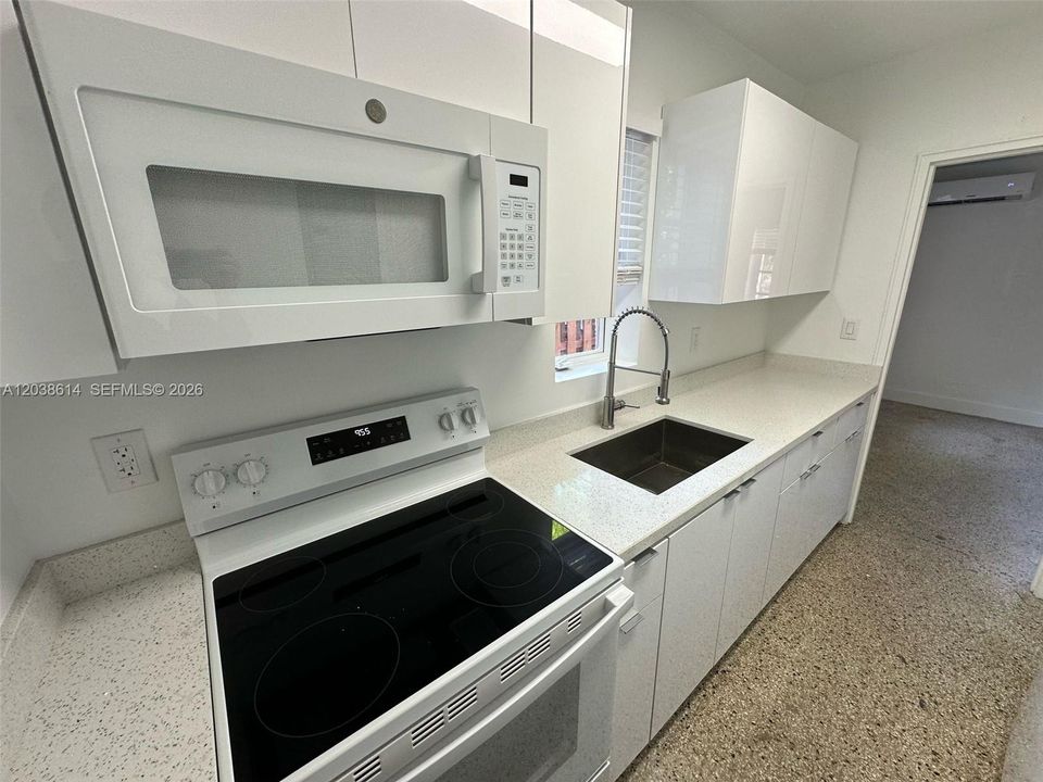 В аренду: $1,650 (1 спален, 1 ванн, 550 Квадратных фут)