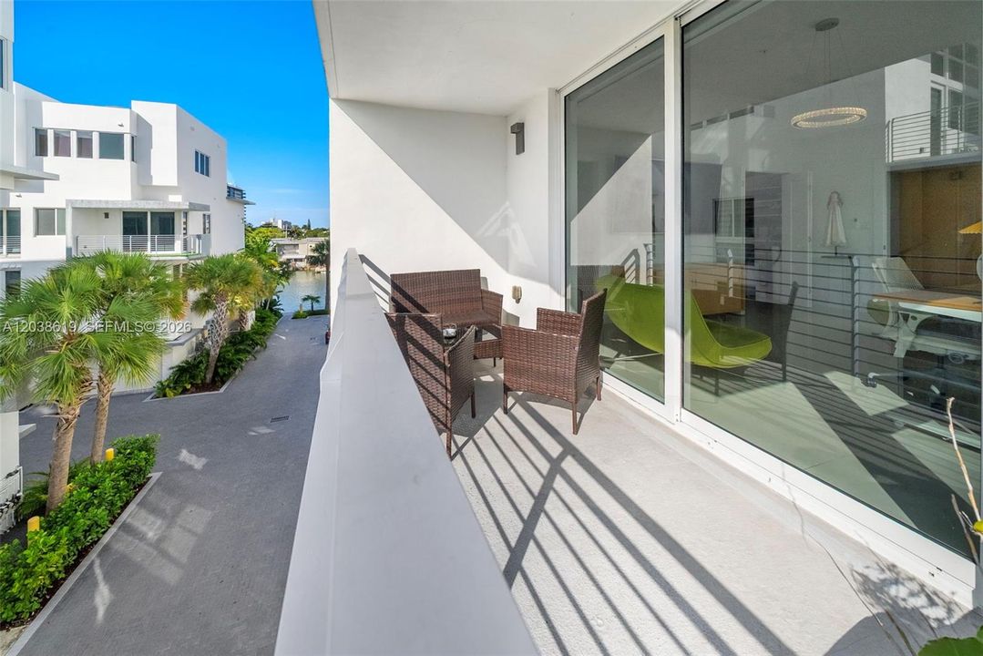 En Venta: $2,100,000 (3 camas, 3 baños, 2266 Pies cuadrados)