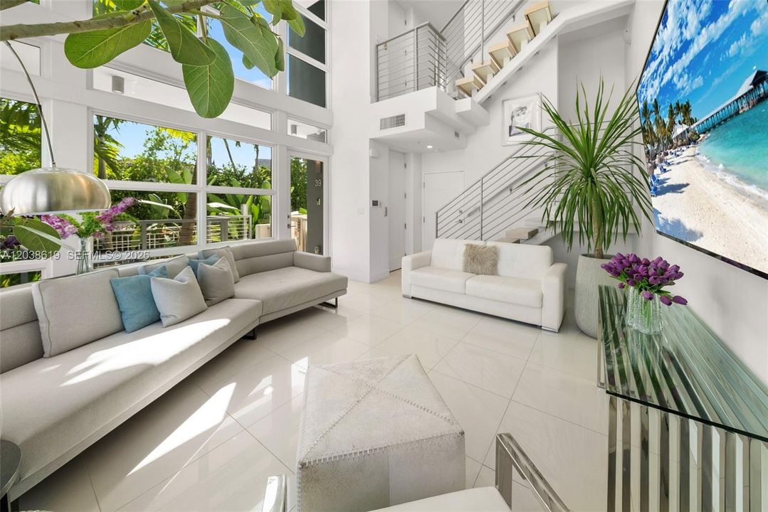 En Venta: $2,100,000 (3 camas, 3 baños, 2266 Pies cuadrados)