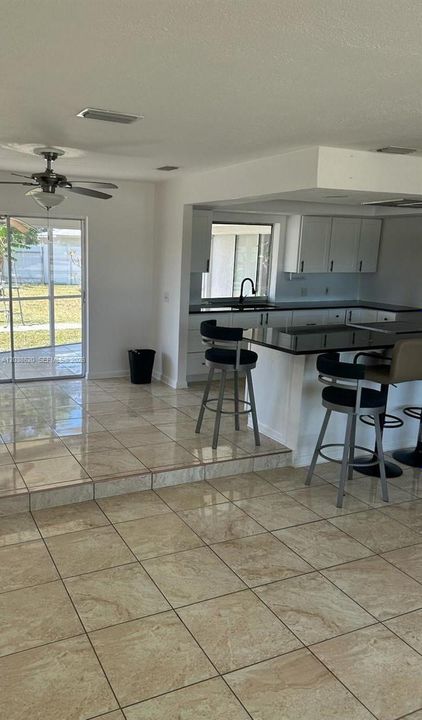 For Rent: $1,900 (3 beds, 3 baths, 0 Square Feet)