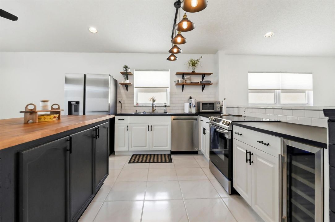 12 Kitchen 01