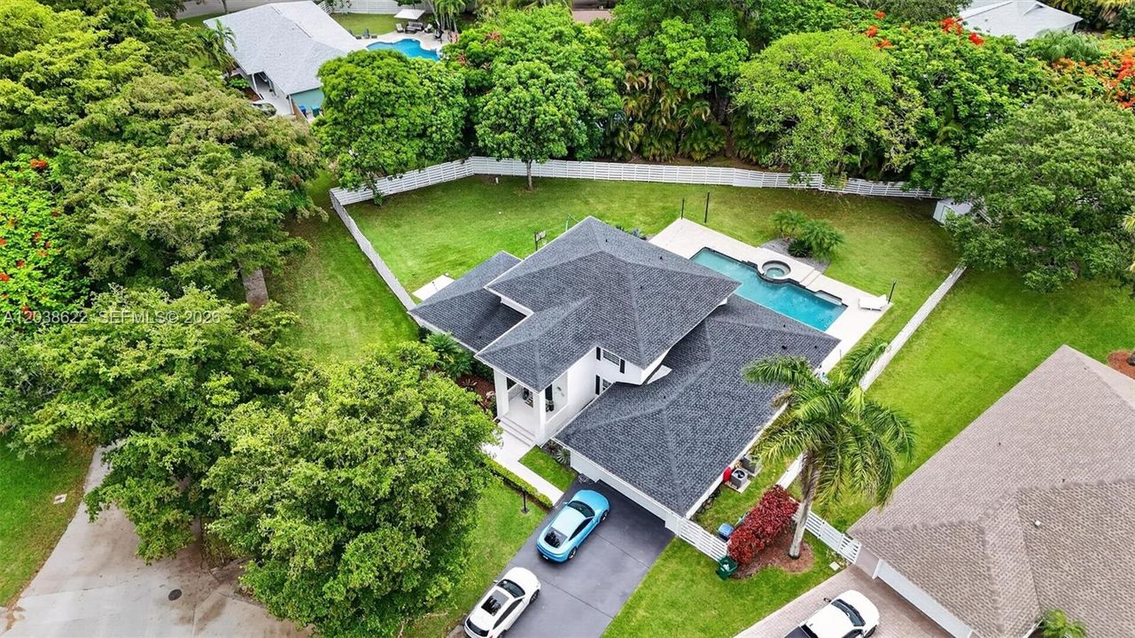 На продажу: $1,225,000 (5 спален, 3 ванн, 2930 Квадратных фут)