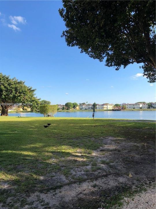 For Sale: $149,900 (1 beds, 1 baths, 1036 Square Feet)