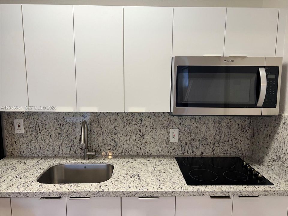 For Rent: $1,450 (1 beds, 1 baths, 500 Square Feet)