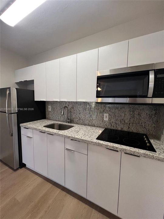 For Rent: $1,450 (1 beds, 1 baths, 500 Square Feet)