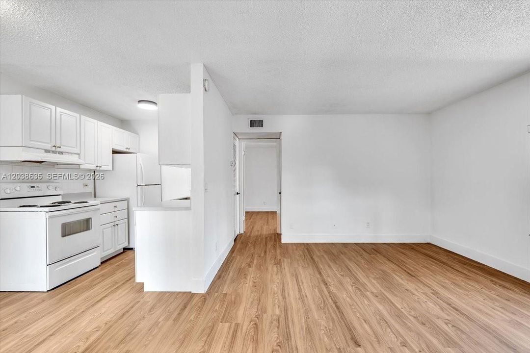 В аренду: $1,800 (1 спален, 1 ванн, 622 Квадратных фут)