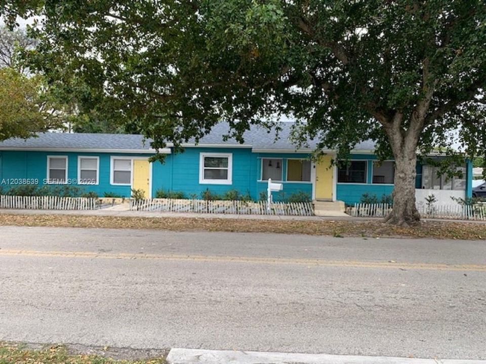 For Sale: $579,000 (0 beds, 0 baths, 1814 Square Feet)