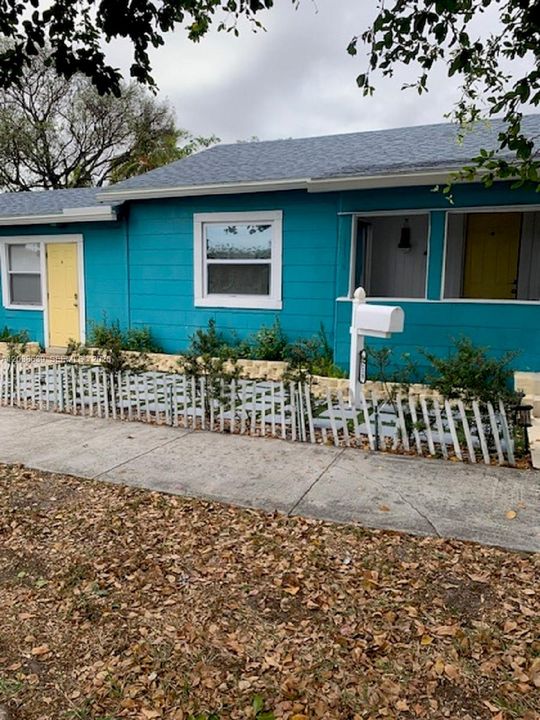 For Sale: $579,000 (0 beds, 0 baths, 1814 Square Feet)