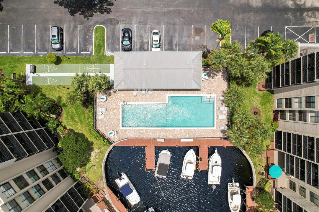 20 Royal Palm Way 204 Aerial