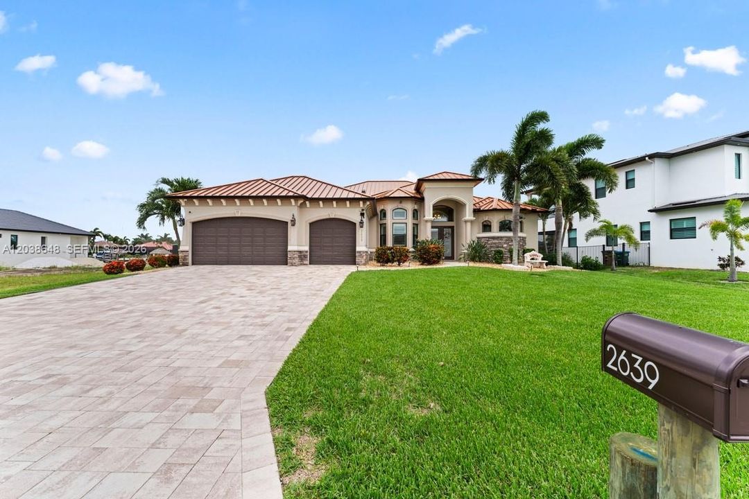 For Sale: $1,285,000 (3 beds, 3 baths, 2531 Square Feet)