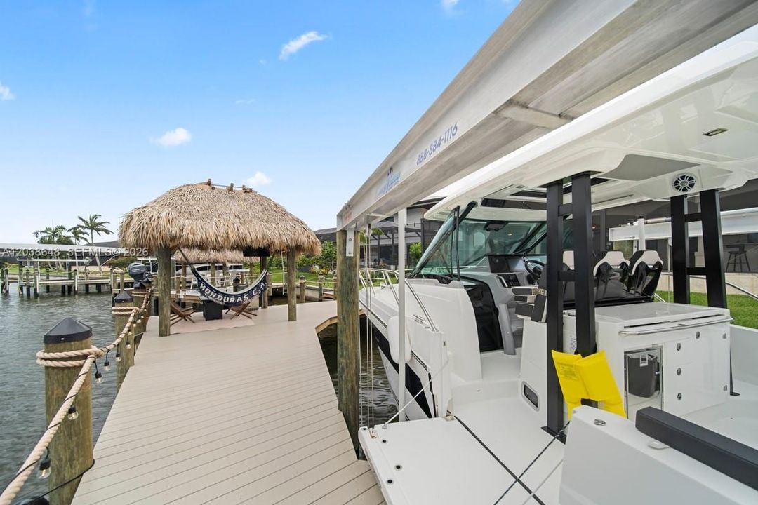 For Sale: $1,285,000 (3 beds, 3 baths, 2531 Square Feet)