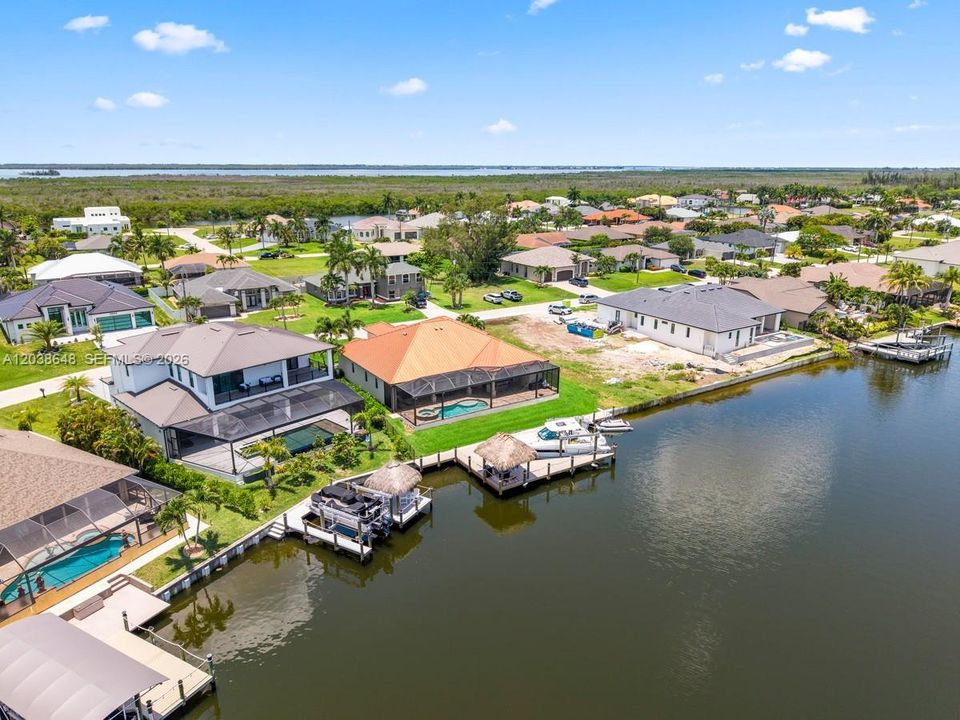 For Sale: $1,285,000 (3 beds, 3 baths, 2531 Square Feet)