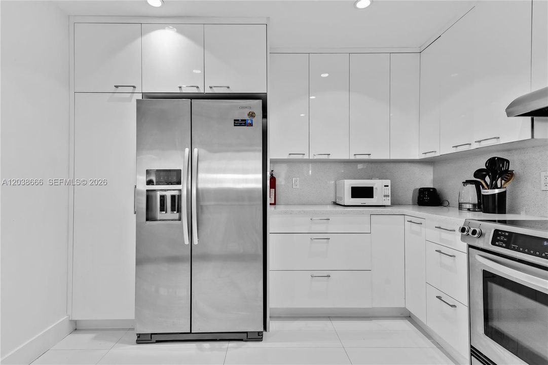 В аренду: $7,200 (2 спален, 2 ванн, 1546 Квадратных фут)