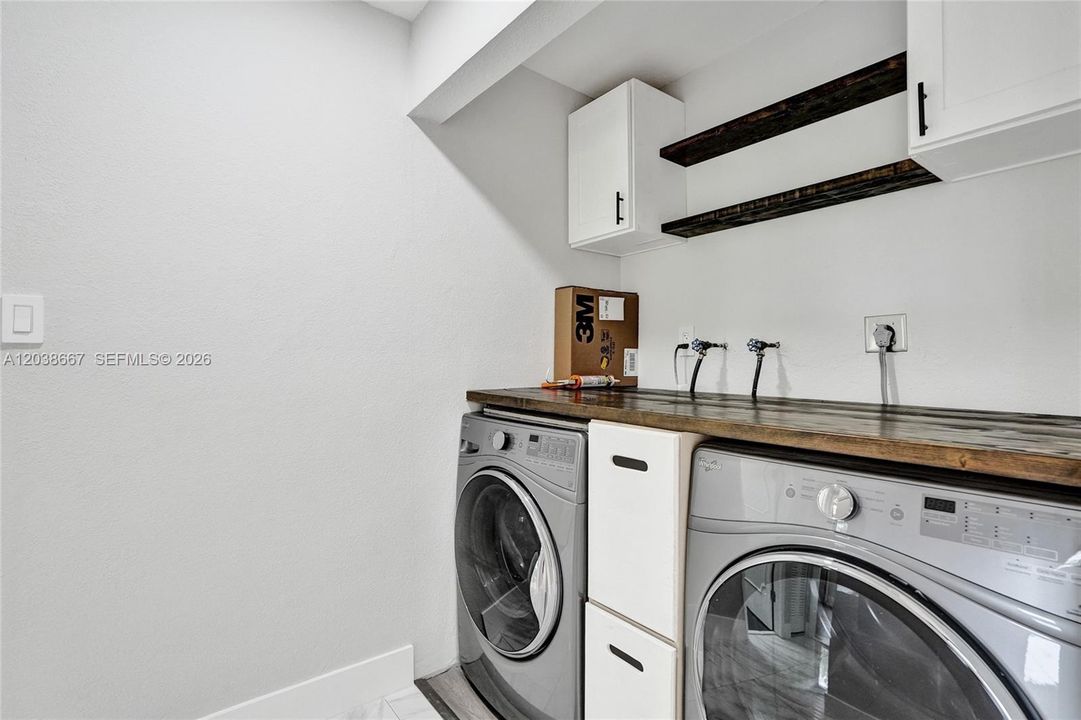 В аренду: $2,800 (2 спален, 2 ванн, 1100 Квадратных фут)
