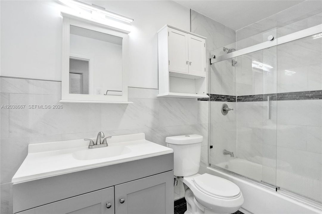 В аренду: $2,800 (2 спален, 2 ванн, 1100 Квадратных фут)